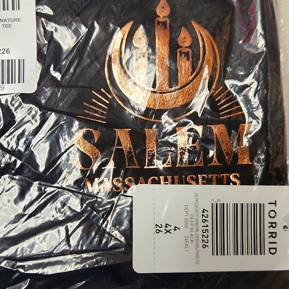♥️NWT VINTAGE TORRID TEE - SALEM MASSACHUSETTS APOTHECARY HALLOWEEN WITCH PLUS - Picture 12 of 12